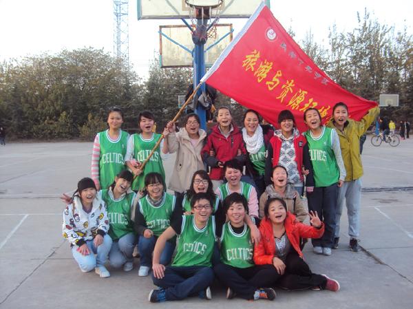 女篮队员合影 女篮队员合影